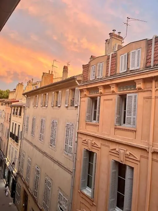 Charmant Appartement 2 Pieces En Plein Centre Ville Historique Aix-en-Provence Apartment